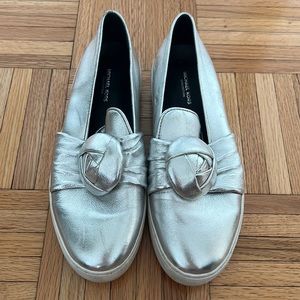 Michael Kors Collection Leather Flower knot Slip On